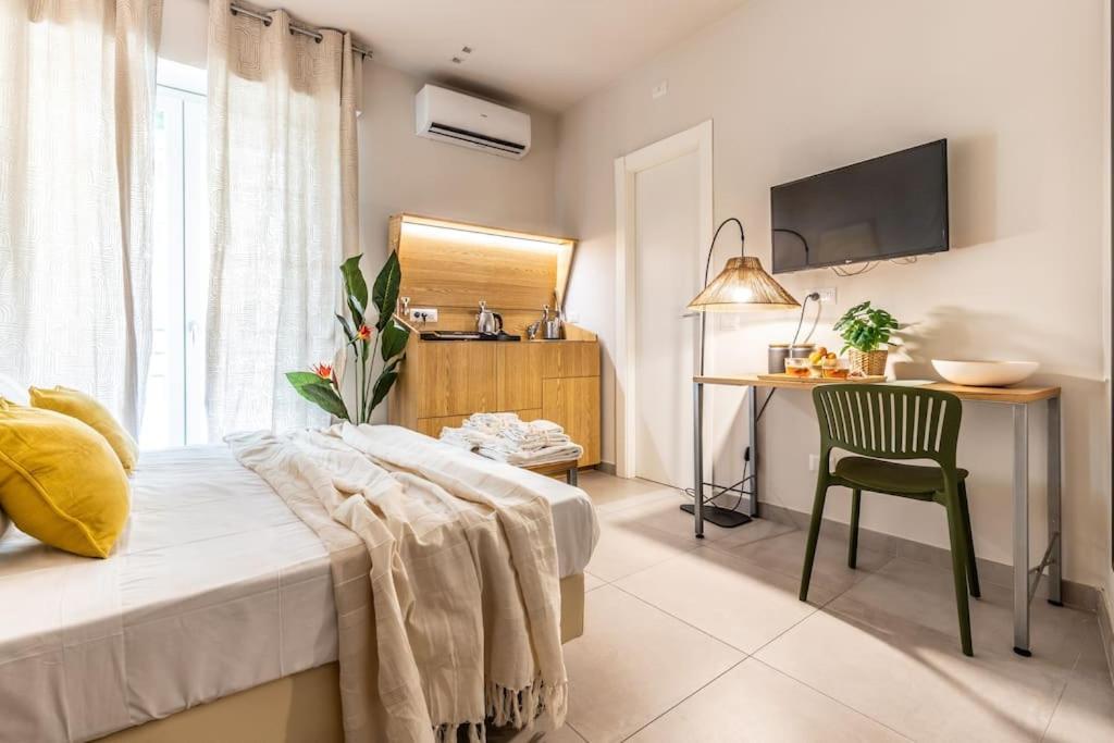 Dafne Room Un'Oasi Romana Per Coppie Εξωτερικό φωτογραφία