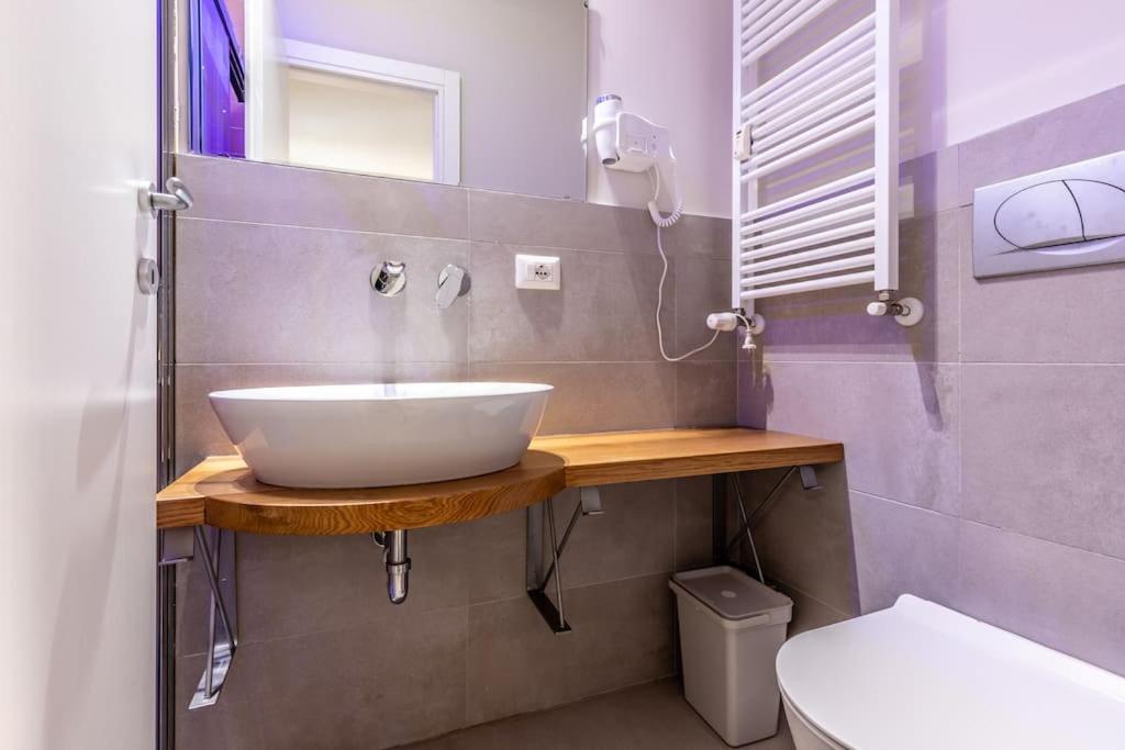 Dafne Room Un'Oasi Romana Per Coppie Εξωτερικό φωτογραφία